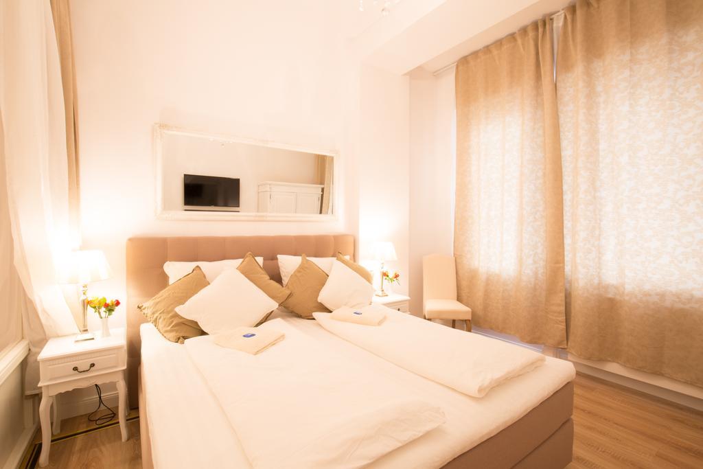 Fritz By Rockchair Apartments L Superhost Status L 3 Bedrooms Boxspringbeds 2 Bathrooms 2 Kitchen - Cozy Family & Business Flair Welcomes You! Berlin Exteriör bild